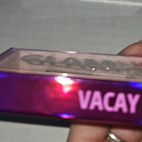 Glametics Viral Magnetic False Eyelashes Vacay - Picture 3 of 3